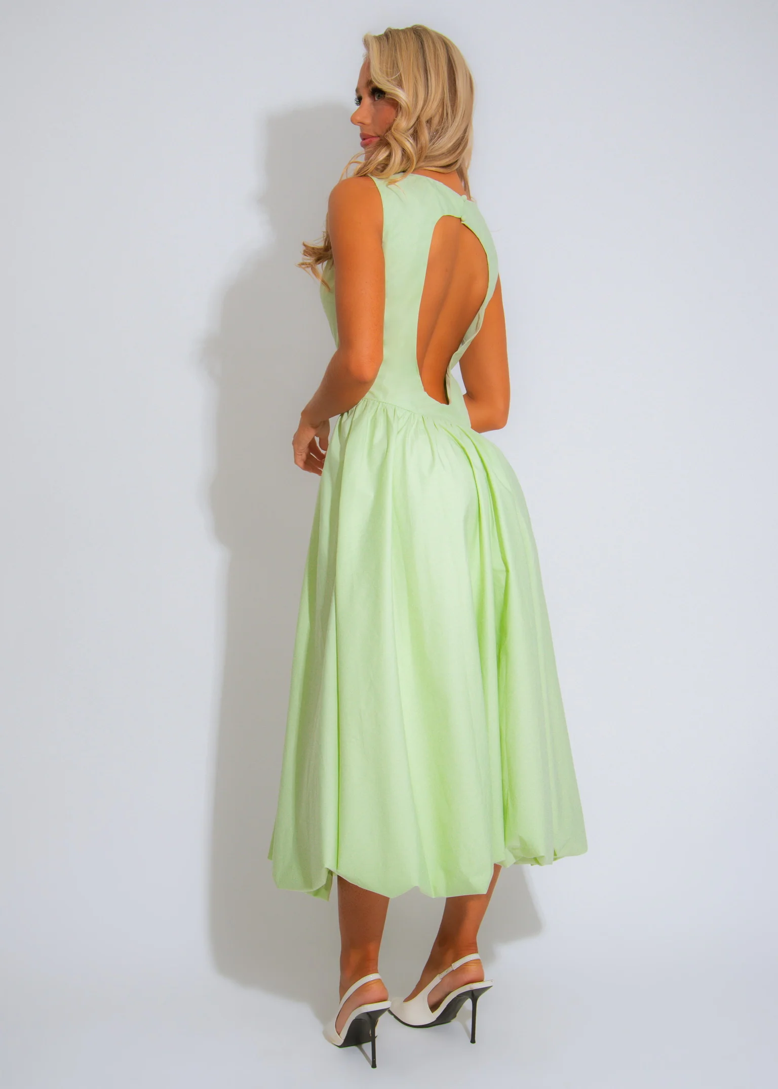 The Whispering Willow Midi Dress Green - Image 4
